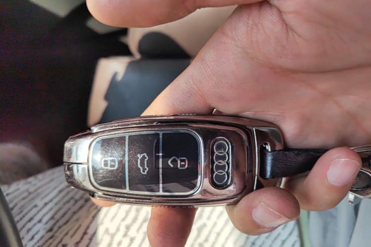 Used Audi A8 2021 A8L 50 TFSI quattro Comfort Model Vehicle Key