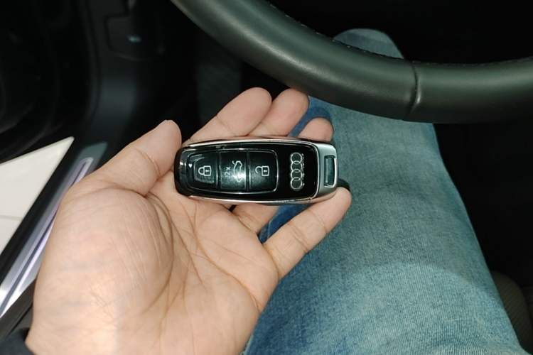 Used Audi A8 2021 A8L 50 TFSI quattro Comfort Model Vehicle Key