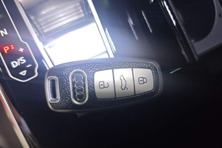 Used Audi A8 2021 A8L 50 TFSI quattro Comfort Model Vehicle Key