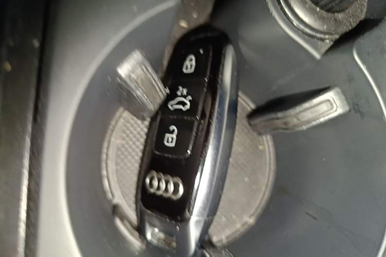 Used Audi A8 2021 A8L 50 TFSI quattro Comfort Model Vehicle Key