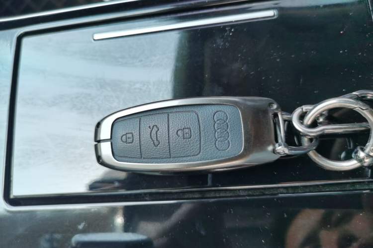 Used Audi A8 2021 A8L 50 TFSI quattro Comfort Model Vehicle Key