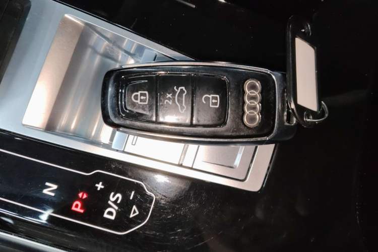 Used Audi A8 2021 A8L 50 TFSI quattro Comfort Model Vehicle Key