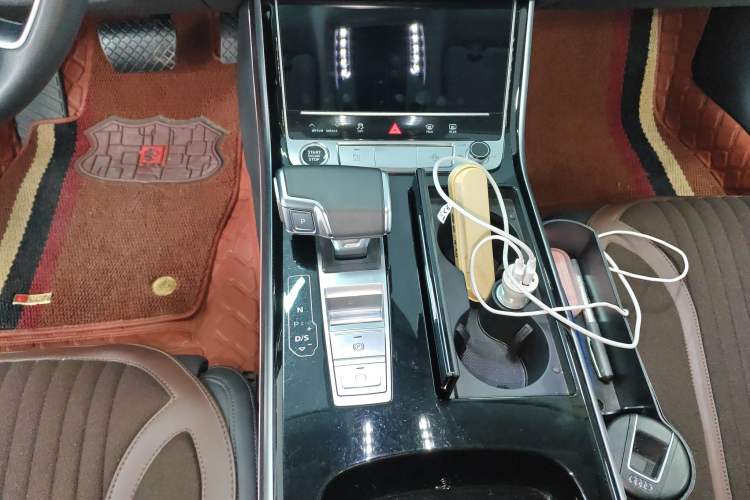 Used Audi A8 2021 A8L 50 TFSI quattro Comfort Model Gear Lever