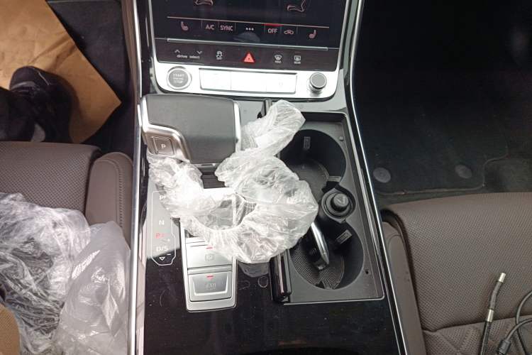 Used Audi A8 2021 A8L 50 TFSI quattro Comfort Model Gear Lever