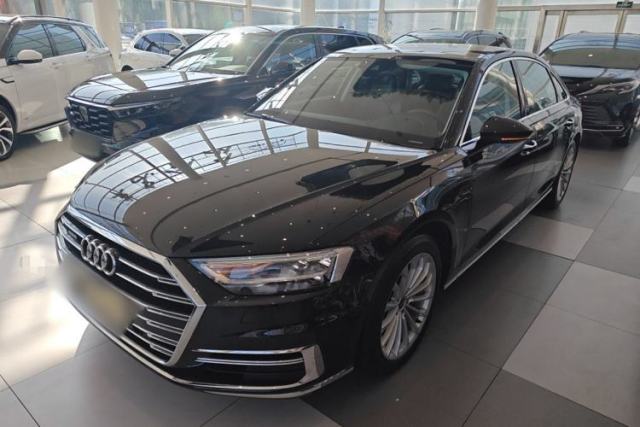 Audi A8 2022 A8L 50 TFSI quattro Comfort Edition Collector's Model de segunda mano