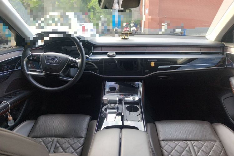 Used Audi A8 2022 A8L 55 TFSI quattro Luxury Edition Collector's Model Center Console