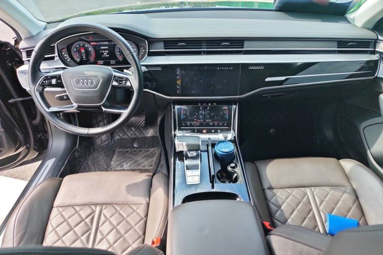 Used Audi A8 2022 A8L 50 TFSI quattro Comfort Edition Collector's Model Center Console