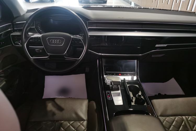 Used Audi A8 2022 A8L 50 TFSI quattro Comfort Edition Collector's Model Center Console