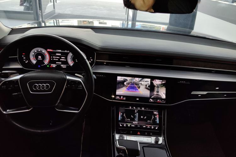 Used Audi A8 2022 A8L 50 TFSI quattro Comfort Edition Collector's Model Center Console