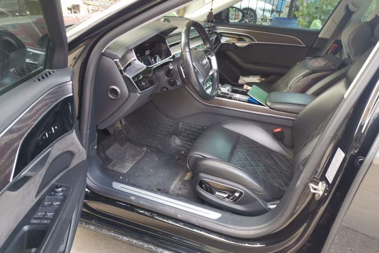 Used Audi A8 2022 A8L 50 TFSI quattro Comfort Edition Collector's Model Driver Seat