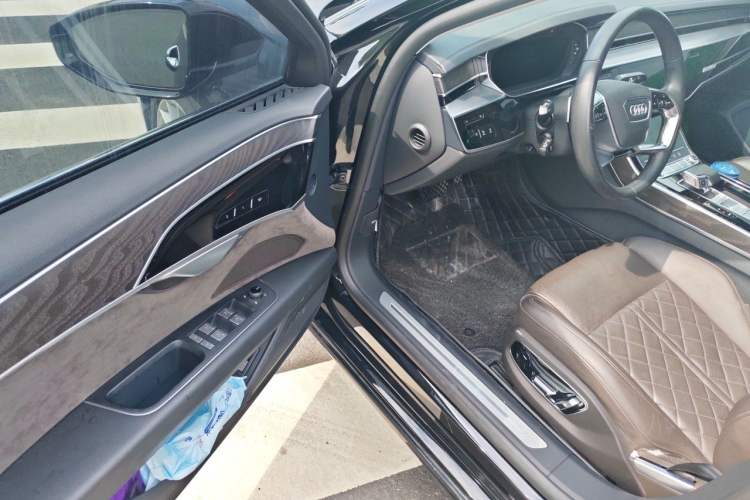 Used Audi A8 2022 A8L 50 TFSI quattro Comfort Edition Collector's Model Driver Seat