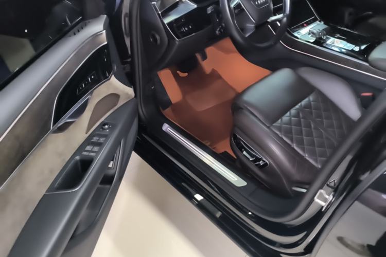 Used Audi A8 2022 A8L 50 TFSI quattro Comfort Edition Collector's Model Driver Seat