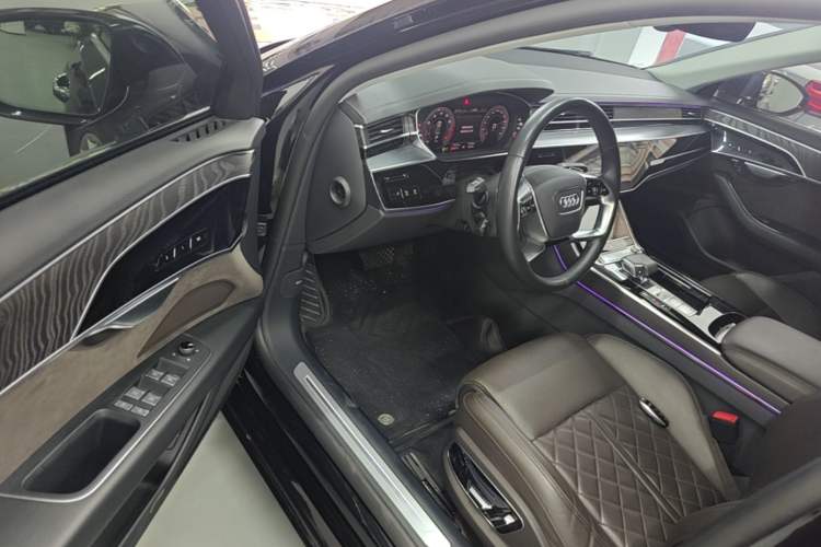 Used Audi A8 2022 A8L 50 TFSI quattro Comfort Edition Collector's Model Driver Seat