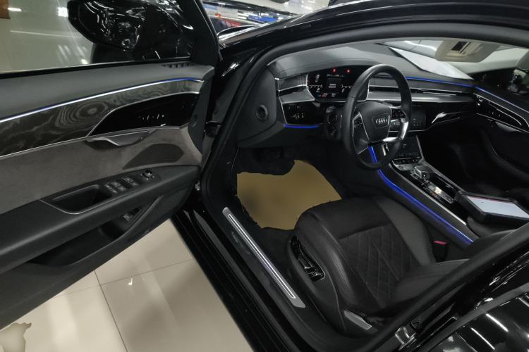 Used Audi A8 2022 A8L 50 TFSI quattro Comfort Edition Collector's Model Driver Seat