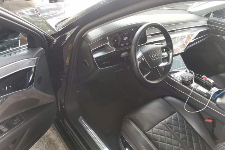 Used Audi A8 2022 A8L 50 TFSI quattro Comfort Edition Collector's Model Driver Seat