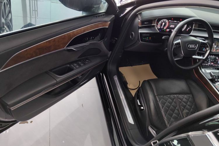 Used Audi A8 2022 A8L 50 TFSI quattro Comfort Edition Collector's Model Driver Seat
