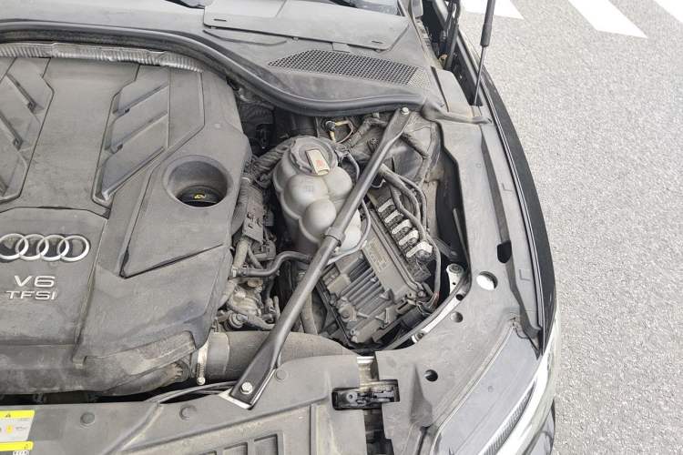 Used Audi A8 2022 A8L 50 TFSI quattro Comfort Edition Collector's Model Engine Bay Left