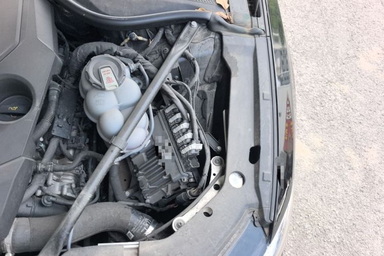 Used Audi A8 2022 A8L 50 TFSI quattro Comfort Edition Collector's Model Engine Bay Left