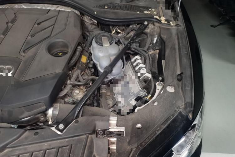 Used Audi A8 2022 A8L 55 TFSI quattro Luxury Edition Collector's Model Engine Bay Left