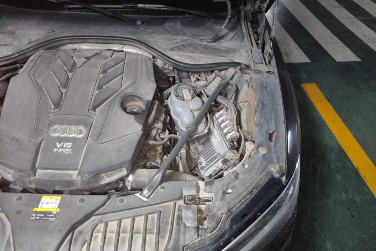 Used Audi A8 2022 A8L 50 TFSI quattro Comfort Edition Collector's Model Engine Bay Left