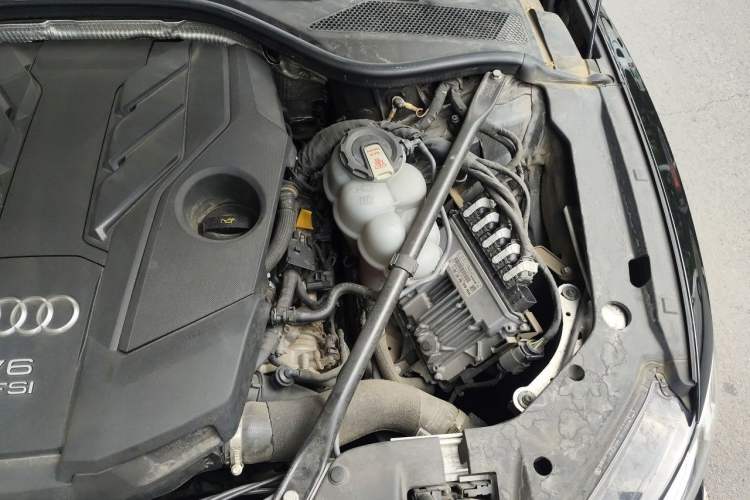 Used Audi A8 2022 A8L 55 TFSI quattro Luxury Edition Collector's Model Engine Bay Left