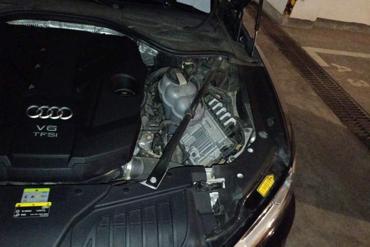 Used Audi A8 2022 A8L 55 TFSI quattro Prestige Collection Edition Engine Bay Left
