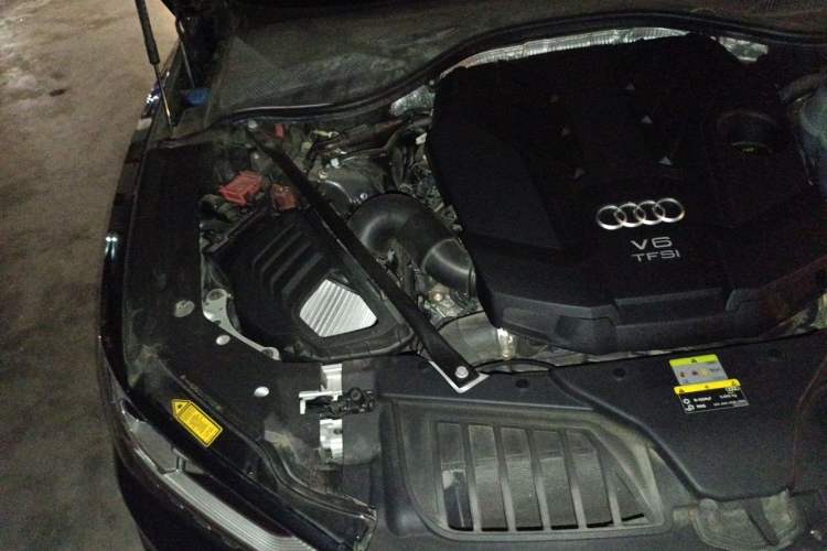 Used Audi A8 2022 A8L 55 TFSI quattro Prestige Collection Edition Engine Bay Right