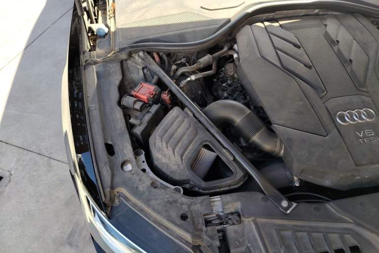 Used Audi A8 2022 A8L 50 TFSI quattro Comfort Edition Collector's Model Engine Bay Right