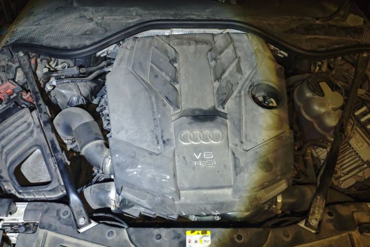 Used Audi A8 2022 A8L 50 TFSI quattro Comfort Edition Collector's Model Engine Bay