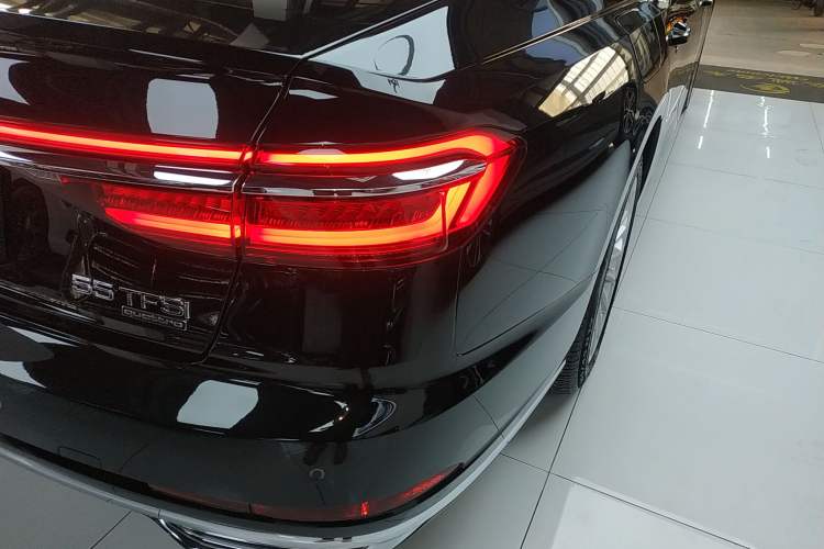 Used Audi A8 2022 A8L 50 TFSI quattro Comfort Edition Collector's Model Exterior 3