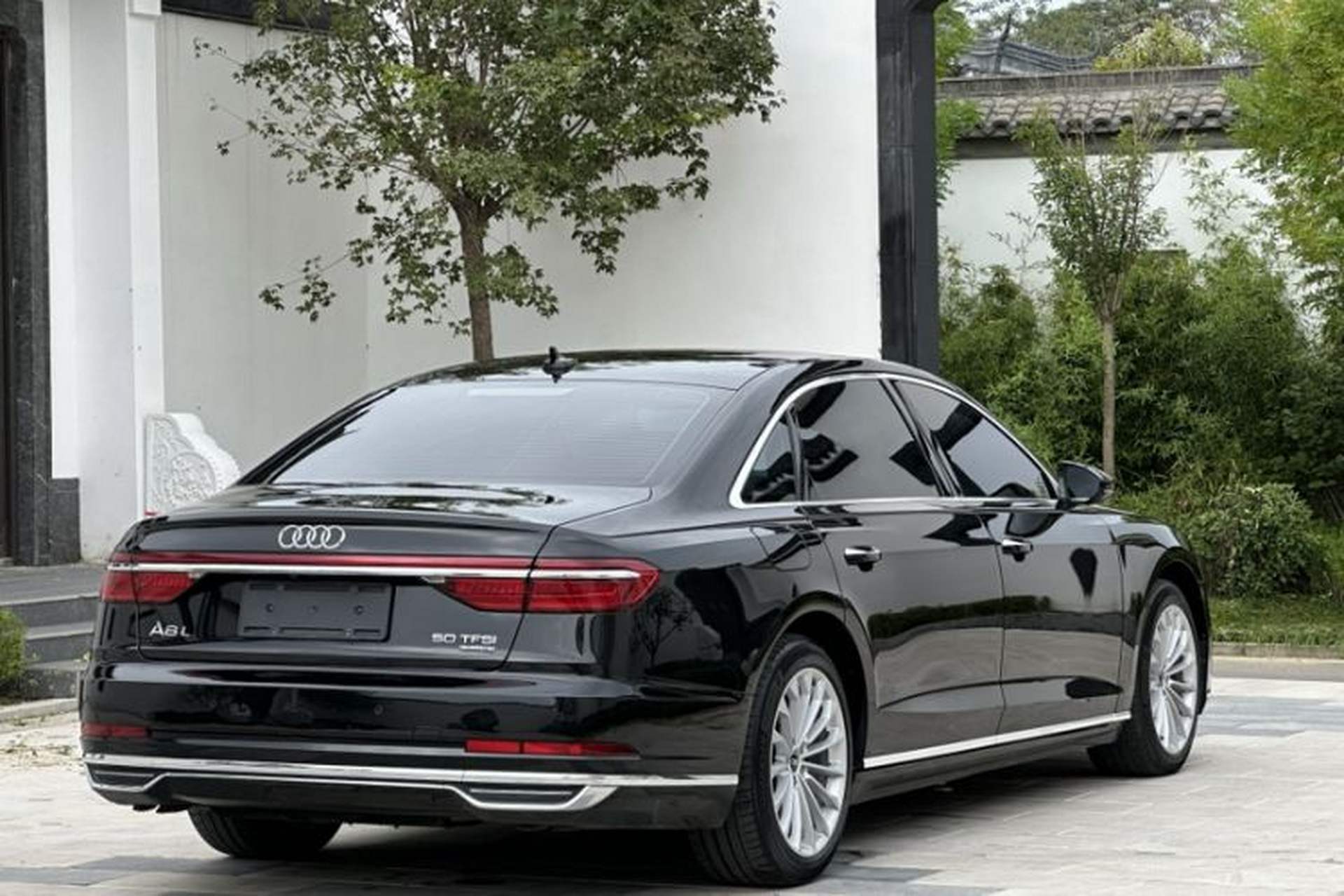 Used Audi A8 2022 A8L 50 TFSI quattro Comfort Edition Collector's Model Exterior 3