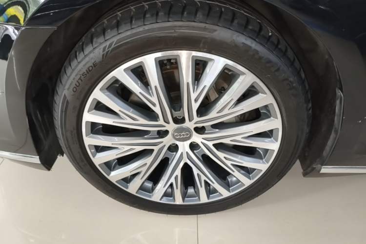 Used Audi A8 2022 A8L 50 TFSI quattro Comfort Edition Collector's Model Exterior 4