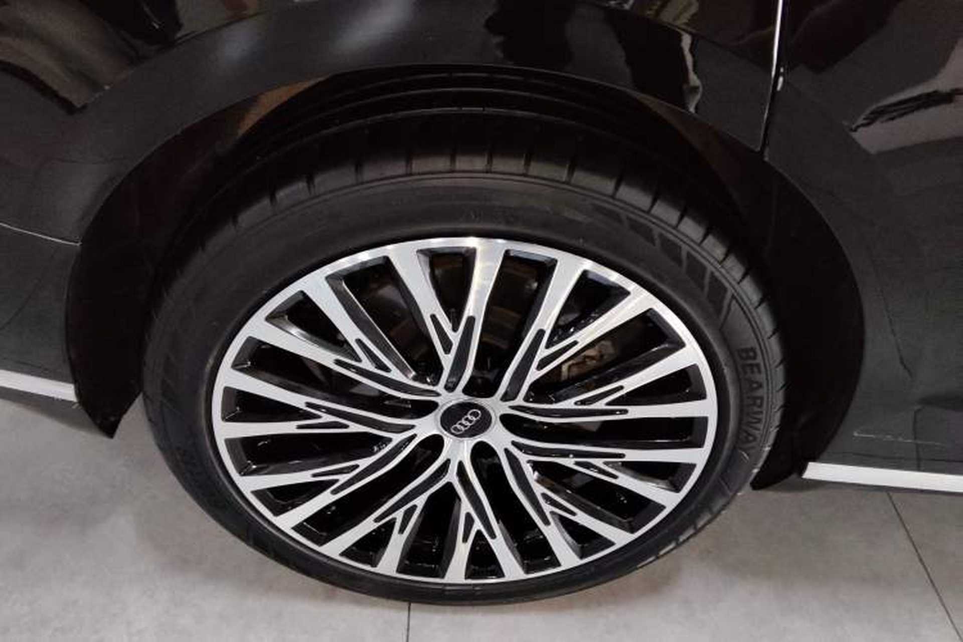 Used Audi A8 2022 A8L 50 TFSI quattro Comfort Edition Collector's Model Exterior 5