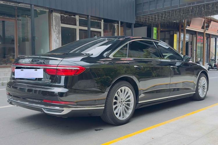 Used Audi A8 2022 A8L 50 TFSI quattro Comfort Edition Collector's Model Exterior 5