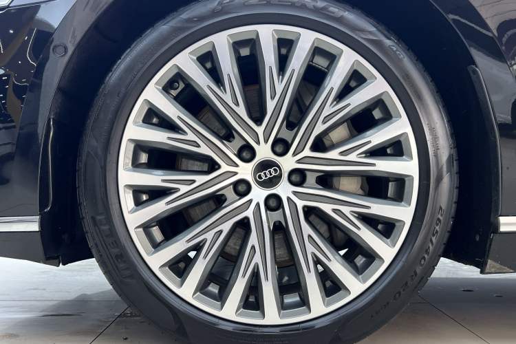 Used Audi A8 2022 A8L 55 TFSI quattro Luxury Edition Collector's Model Exterior 5