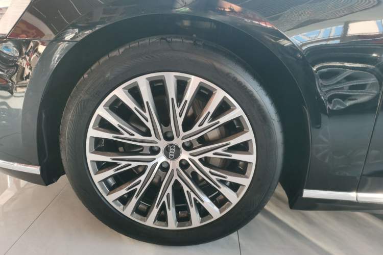 Used Audi A8 2022 A8L 50 TFSI quattro Comfort Edition Collector's Model Exterior 7