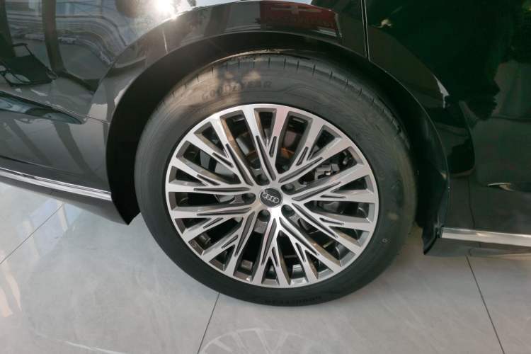 Used Audi A8 2022 A8L 50 TFSI quattro Comfort Edition Collector's Model Exterior 8