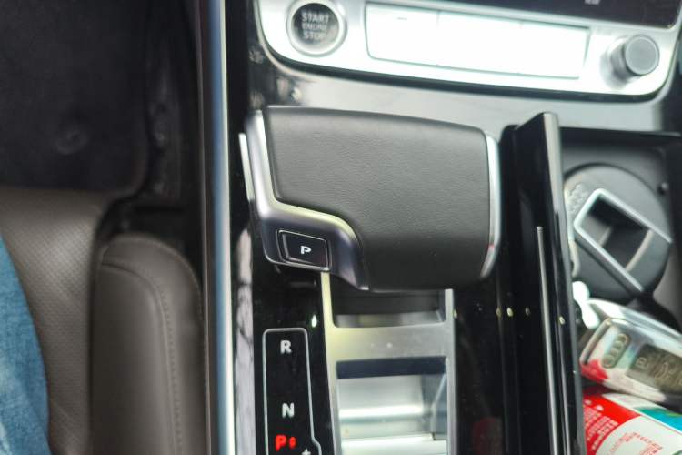 Used Audi A8 2022 A8L 50 TFSI quattro Comfort Edition Collector's Model Gear Lever
