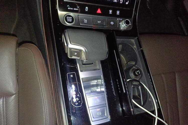 Used Audi A8 2022 A8L 55 TFSI quattro Prestige Collection Edition Gear Lever