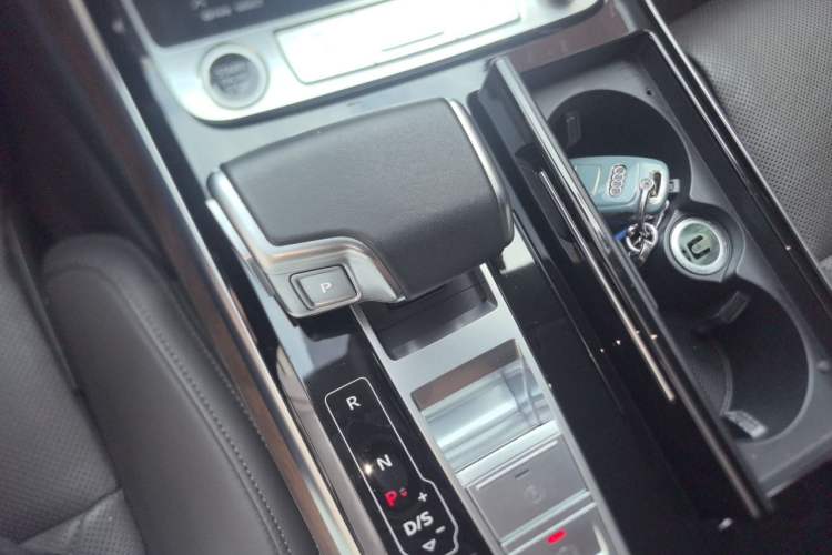 Used Audi A8 2022 A8L 55 TFSI quattro Luxury Edition Collector's Model Gear Lever