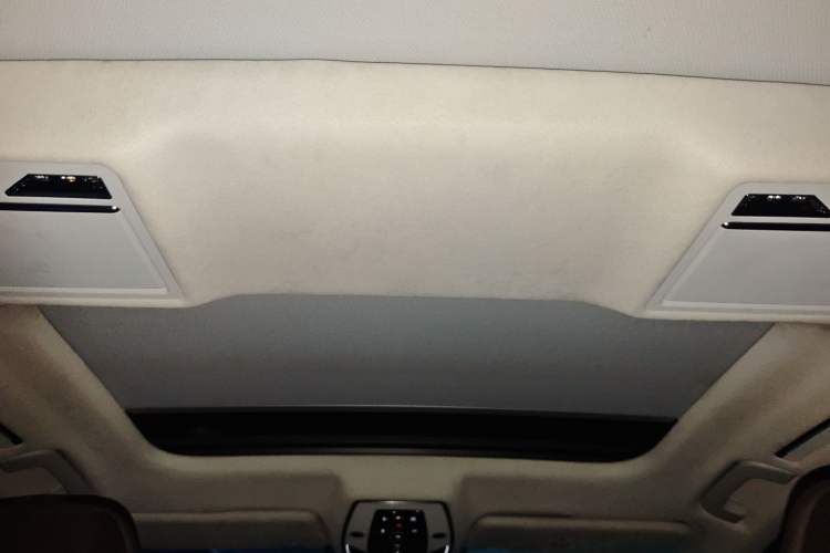Used Audi A8 2022 A8L 55 TFSI quattro Luxury Edition Collector's Model Headliner
