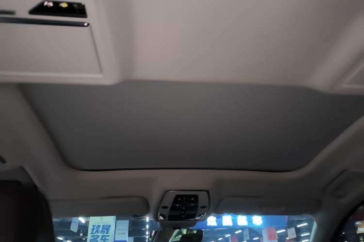 Used Audi A8 2022 A8L 50 TFSI quattro Comfort Edition Collector's Model Headliner