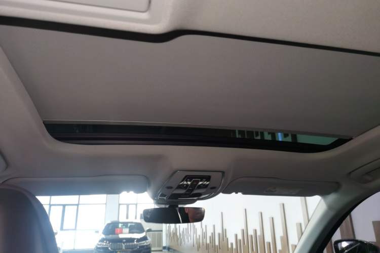 Used Audi A8 2022 A8L 50 TFSI quattro Comfort Edition Collector's Model Headliner