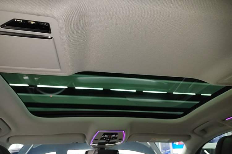 Used Audi A8 2022 A8L 50 TFSI quattro Comfort Edition Collector's Model Headliner