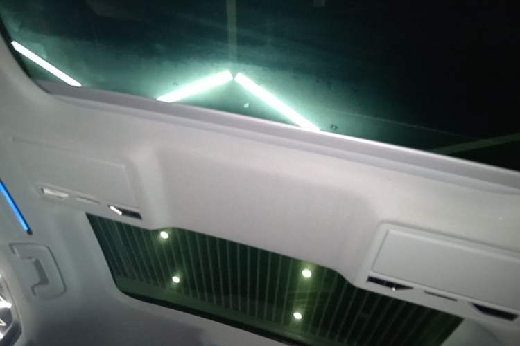 Used Audi A8 2022 A8L 50 TFSI quattro Comfort Edition Collector's Model Headliner