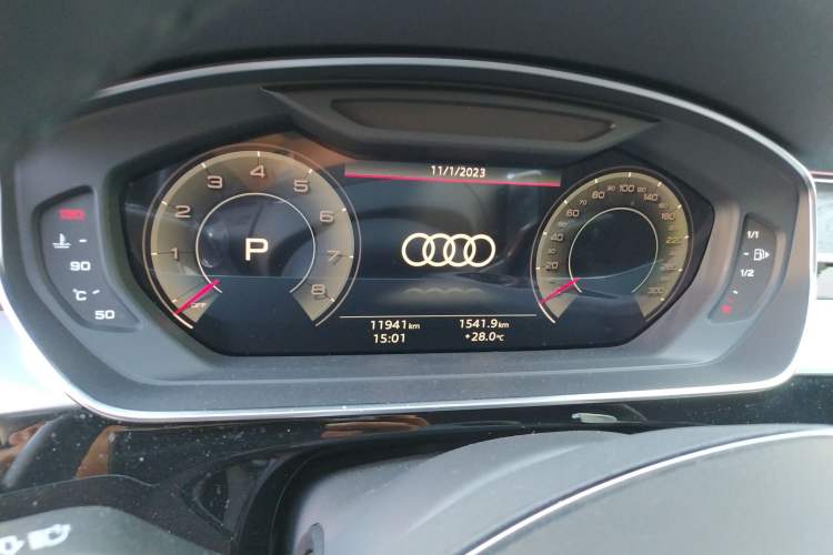 Used Audi A8 2022 A8L 50 TFSI quattro Comfort Edition Collector's Model Instrument Cluster