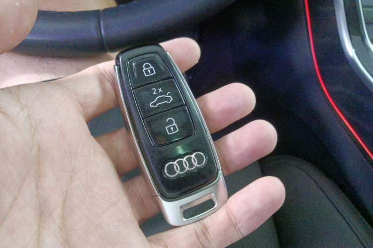 Used Audi A8 2022 A8L 50 TFSI quattro Comfort Edition Collector's Model Interior 1