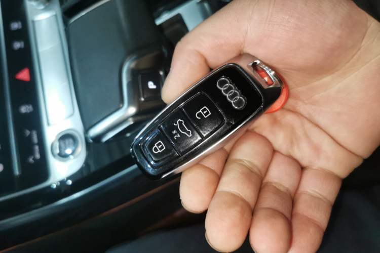 Used Audi A8 2022 A8L 50 TFSI quattro Comfort Edition Collector's Model Interior 1