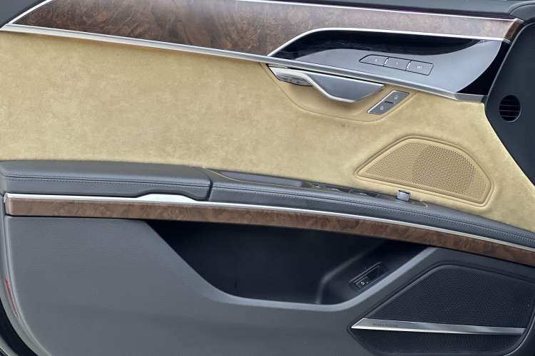 Used Audi A8 2022 A8L 55 TFSI quattro Luxury Edition Collector's Model Interior 11