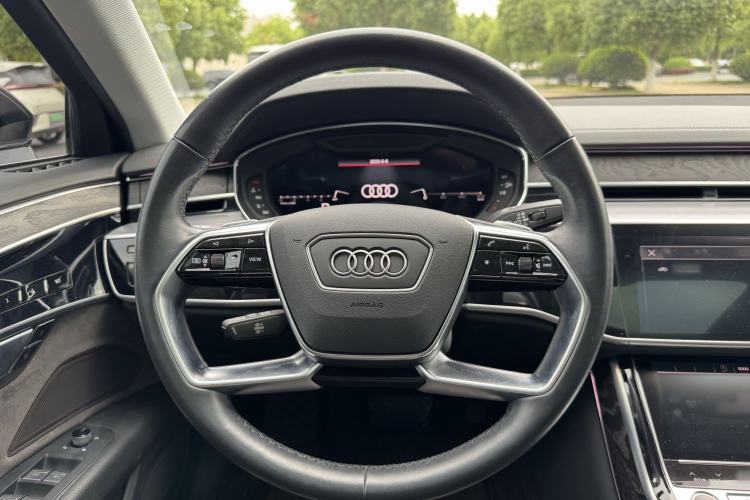 Used Audi A8 2022 A8L 50 TFSI quattro Comfort Edition Collector's Model Interior 2